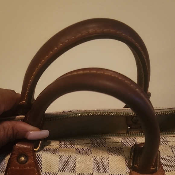 Louis Vuitton Checkered Tote - Cream and Brown - Picture 10 of 10